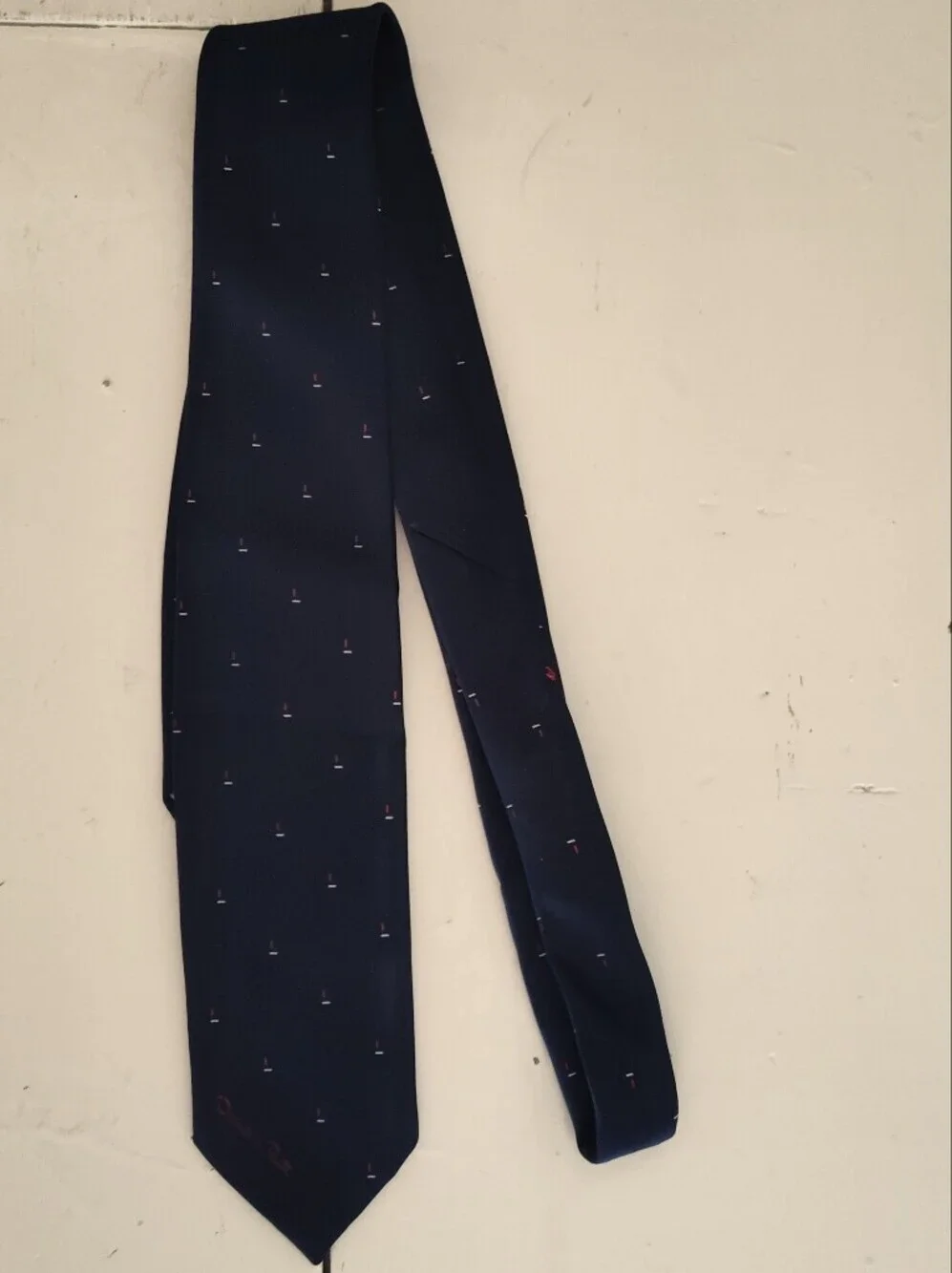 Vintage Oscar de la Renta Navy Tie with Red and White Micro Sailboats